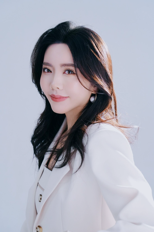 Candice 蔡小姐